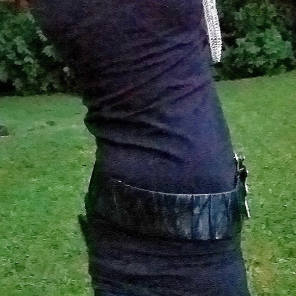 Vintage 1970s Black Leather Statement Stretch Belt - Picture 3 of 4